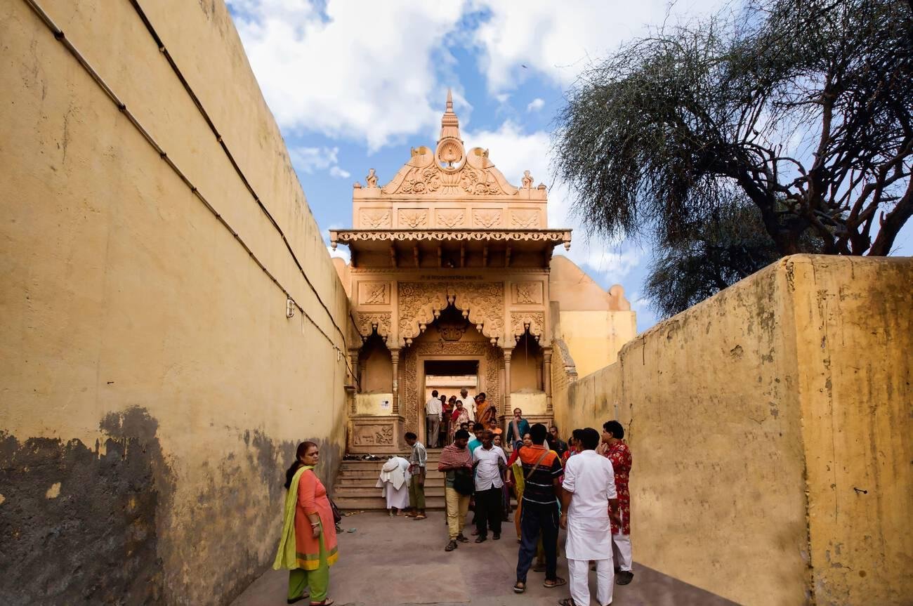 Nidhivan in Vrindavan: Where Krishna Still Performs the Ras Leela ...